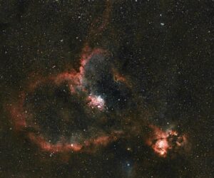 Guía de astronomía para identificar nubes de gas y polvo (nebulosas oscuras)