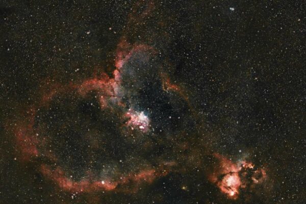 Guía de astronomía para identificar nubes de gas y polvo (nebulosas oscuras)